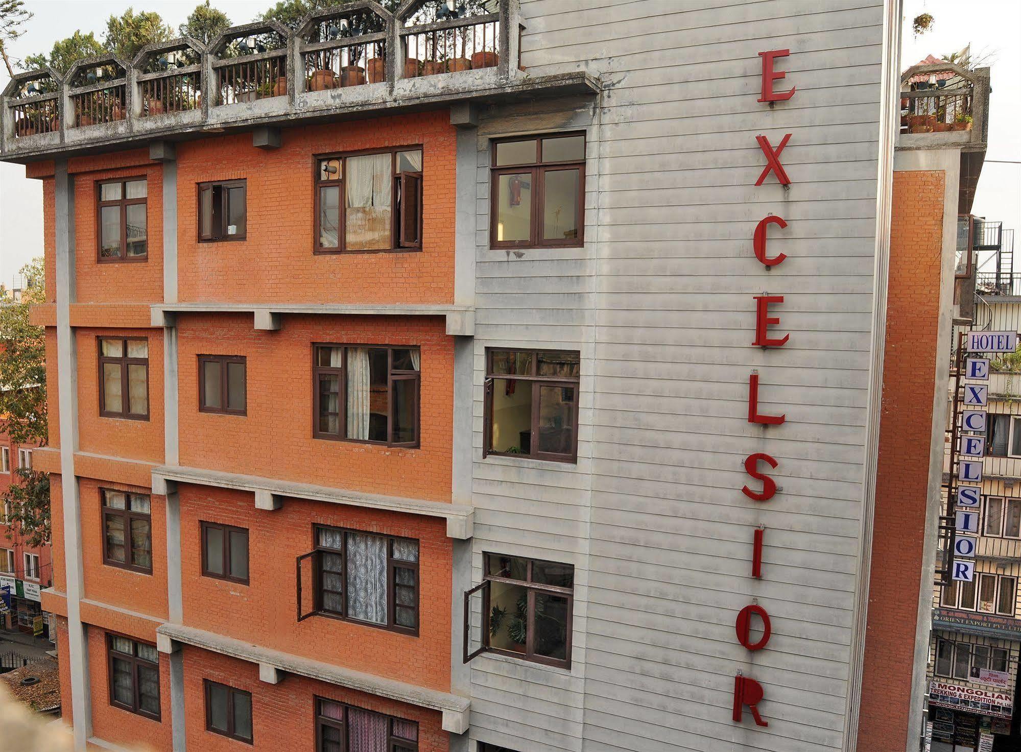 Hotel Excelsior Катманду Екстериор снимка